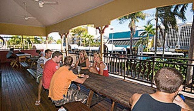 Global Backpackers Cairns Central Dış mekan fotoğraf